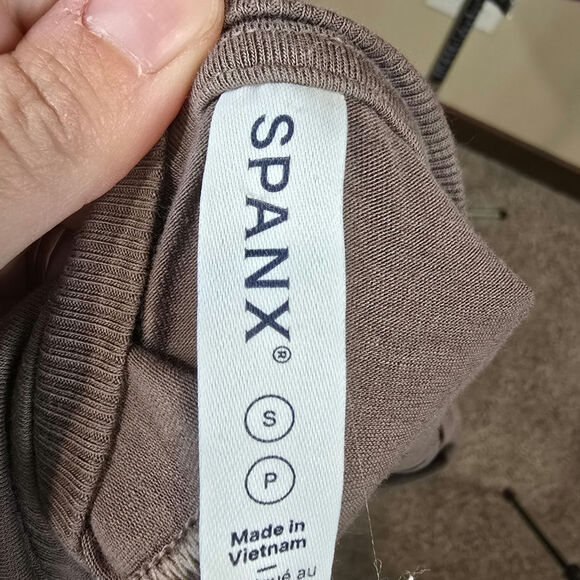 Women's Spanx Taupe Short Sleeve Tee | Size Small - Picture 8 of 8